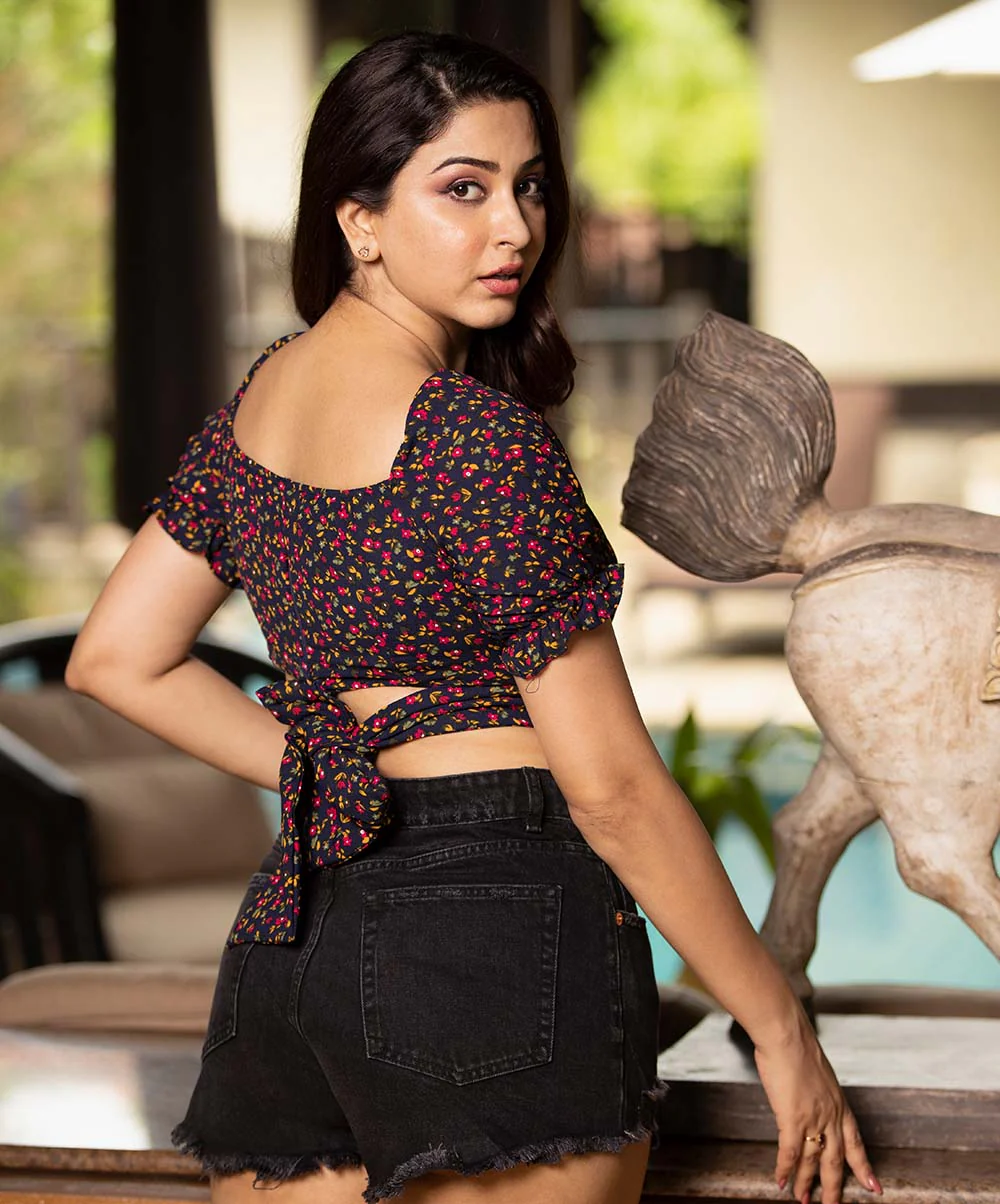 Back Detailed Printed Sweet Top - Image 2
