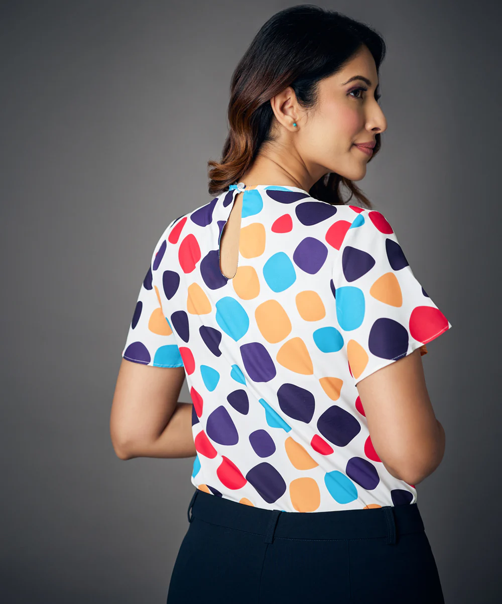 Back Keyhole Printed Blouse - Image 3