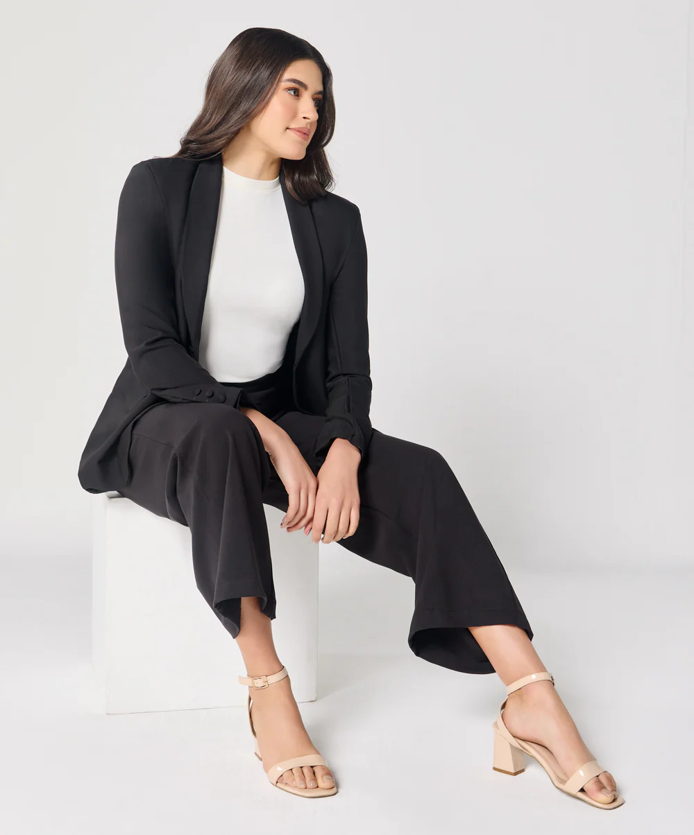 Black Oversized Every Day Blazer - Image 3