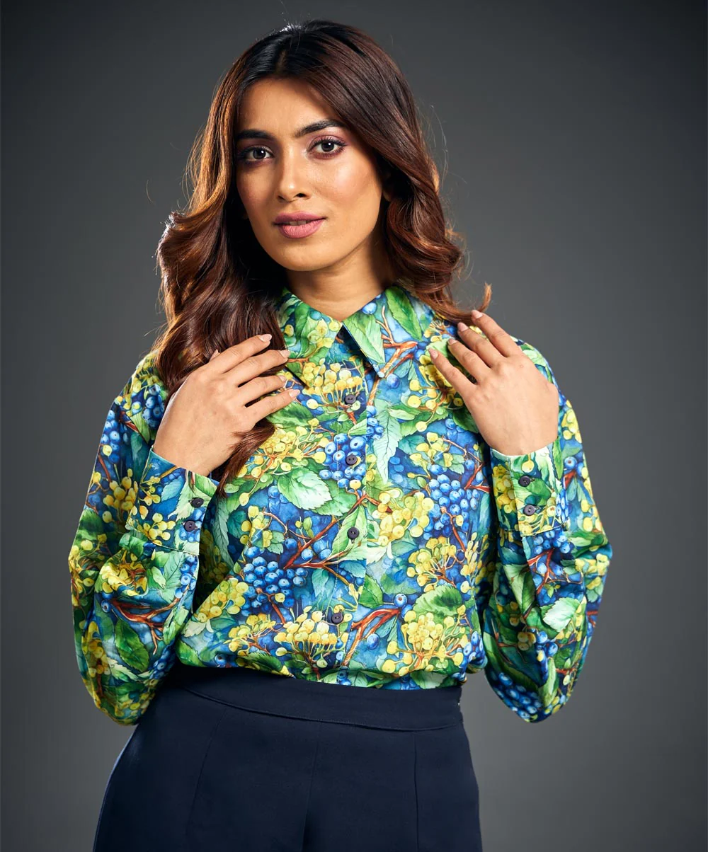 Bold Printed Longe Sleeve Green Shirt - Image 2