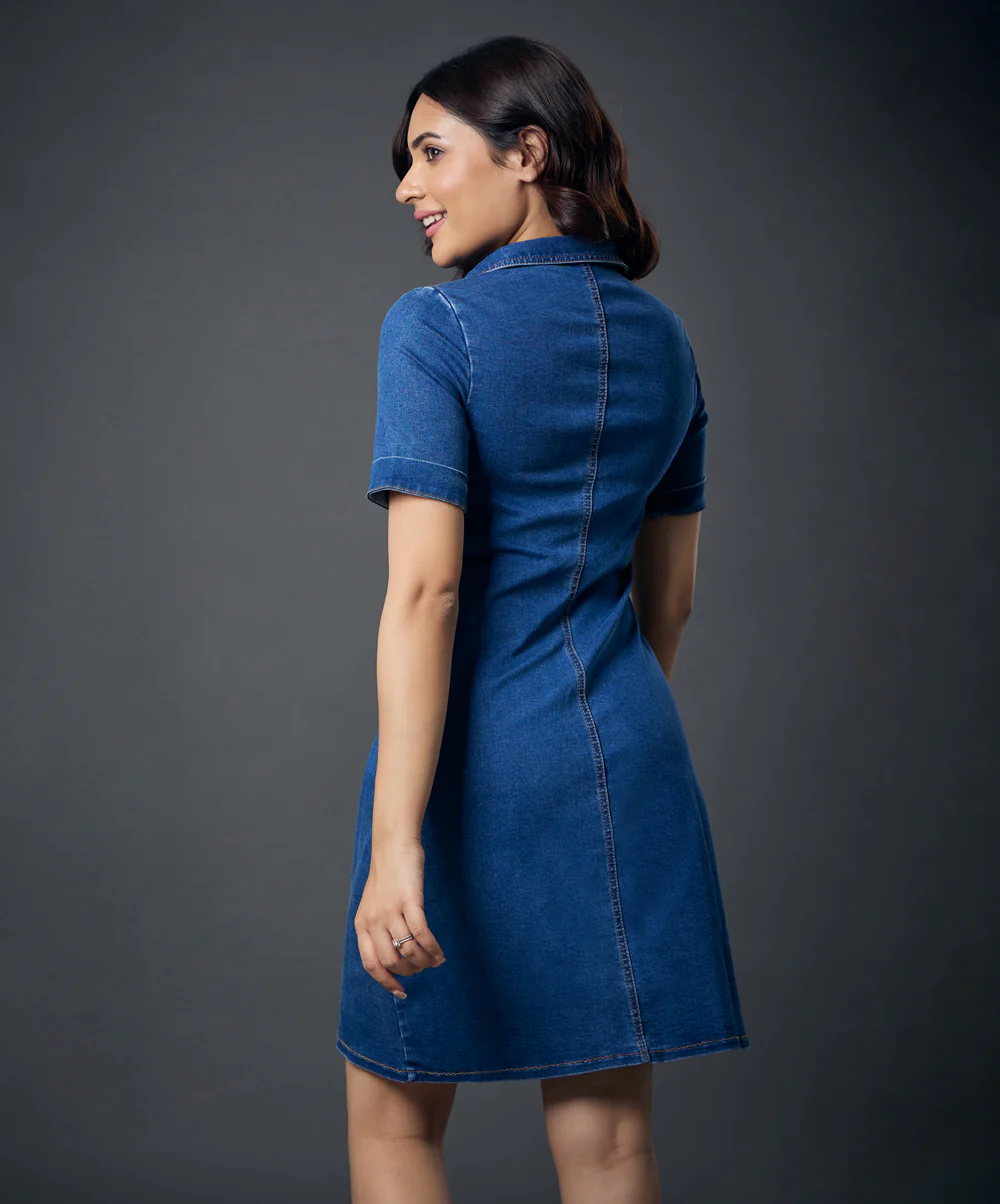 Classic Collared Front Buttoned Denim Dress - Image 4
