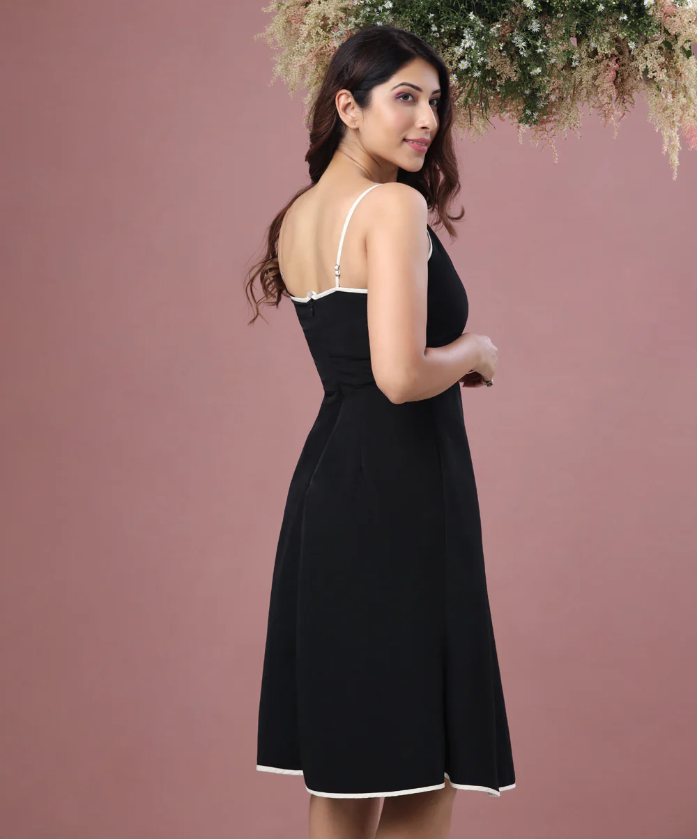 Contrast Body Hugging Julia Dress - Image 2
