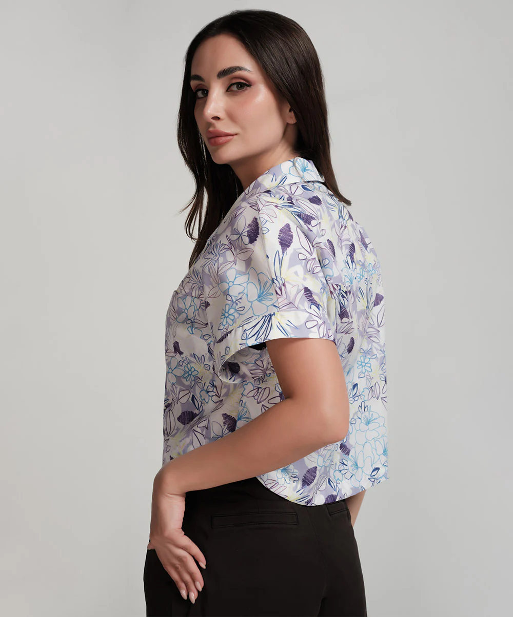 Crop Shirt With A Patch Pocket - Image 2