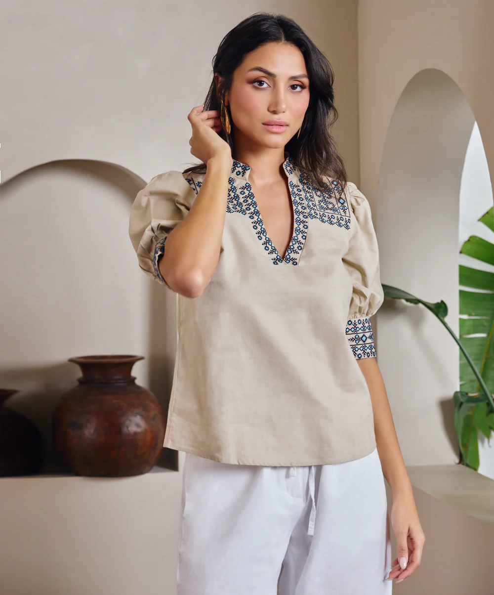 Embroiderd Linen Top With Details - Image 2