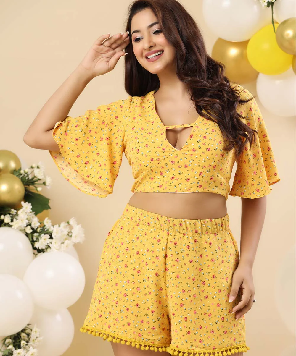 Flared Top & Pompom Short Set