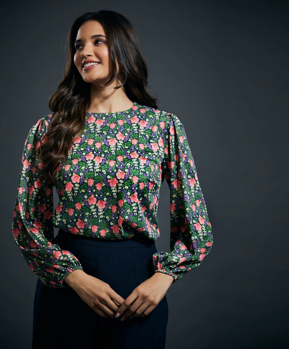 Floral Shirred Cuff Top - Image 2