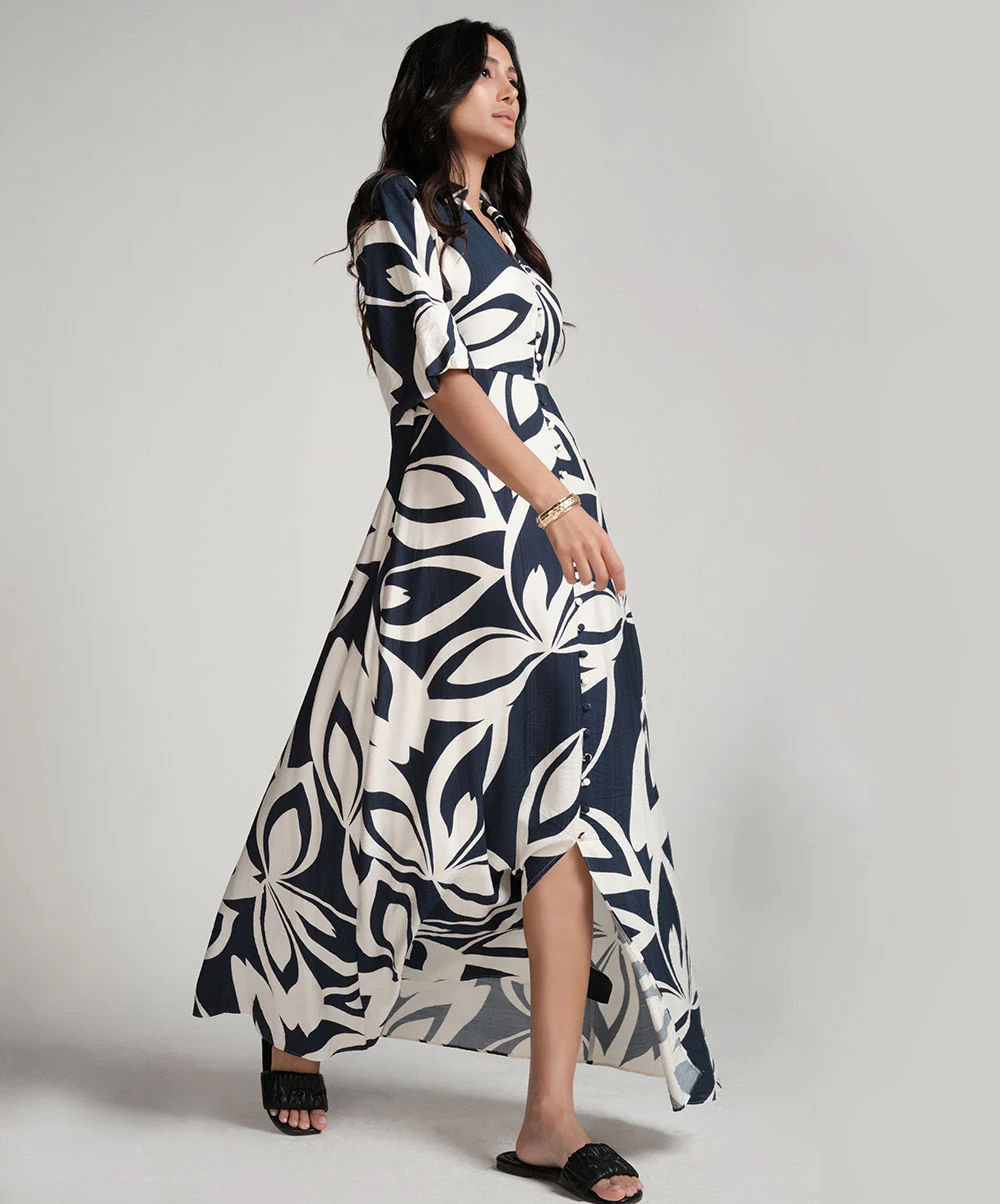Front Buttoned Blue Printed Maxi Dress - Image 5