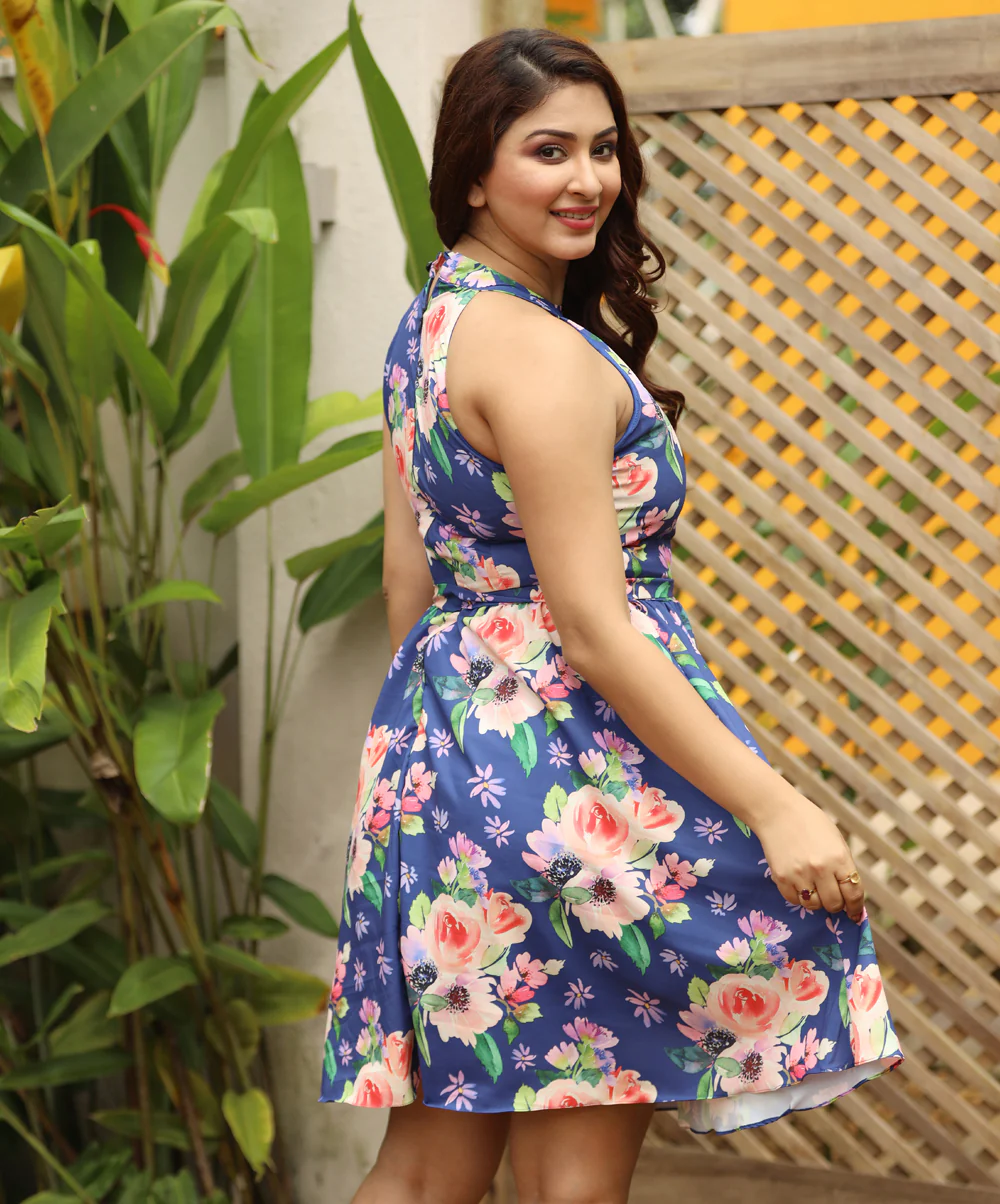 Halter Neck Mini Printed Dress - Image 3