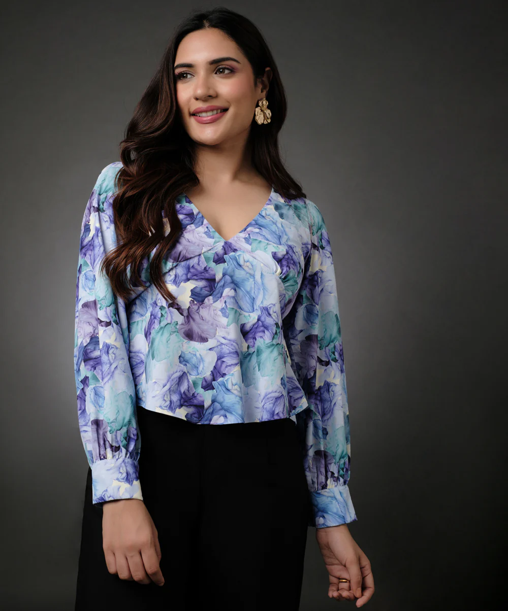 Long Sleeve Vneck Chiffon Printed Top - Image 4