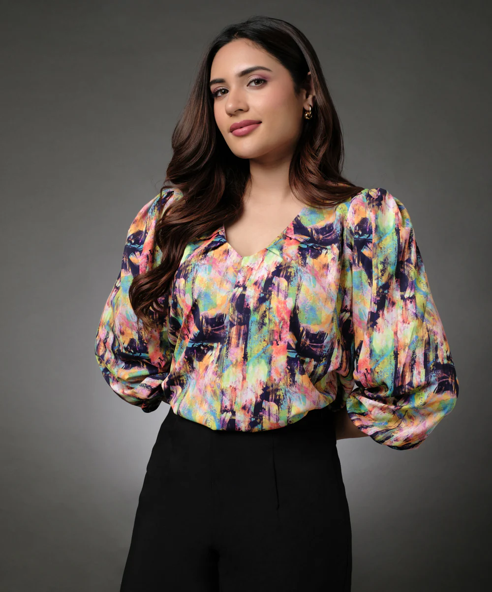 Long Sleeve Vdeep Neck Printed Top - Image 3