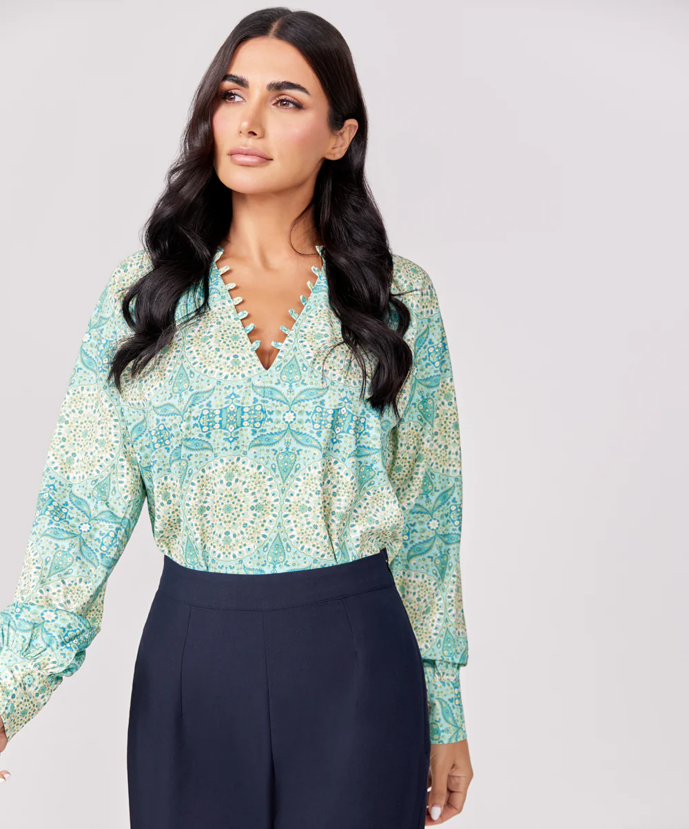 Loop Attached Green Printed Chiffon Top - Image 2
