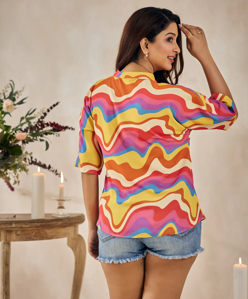 Loose Fitted Printed Vneck Top - Image 3