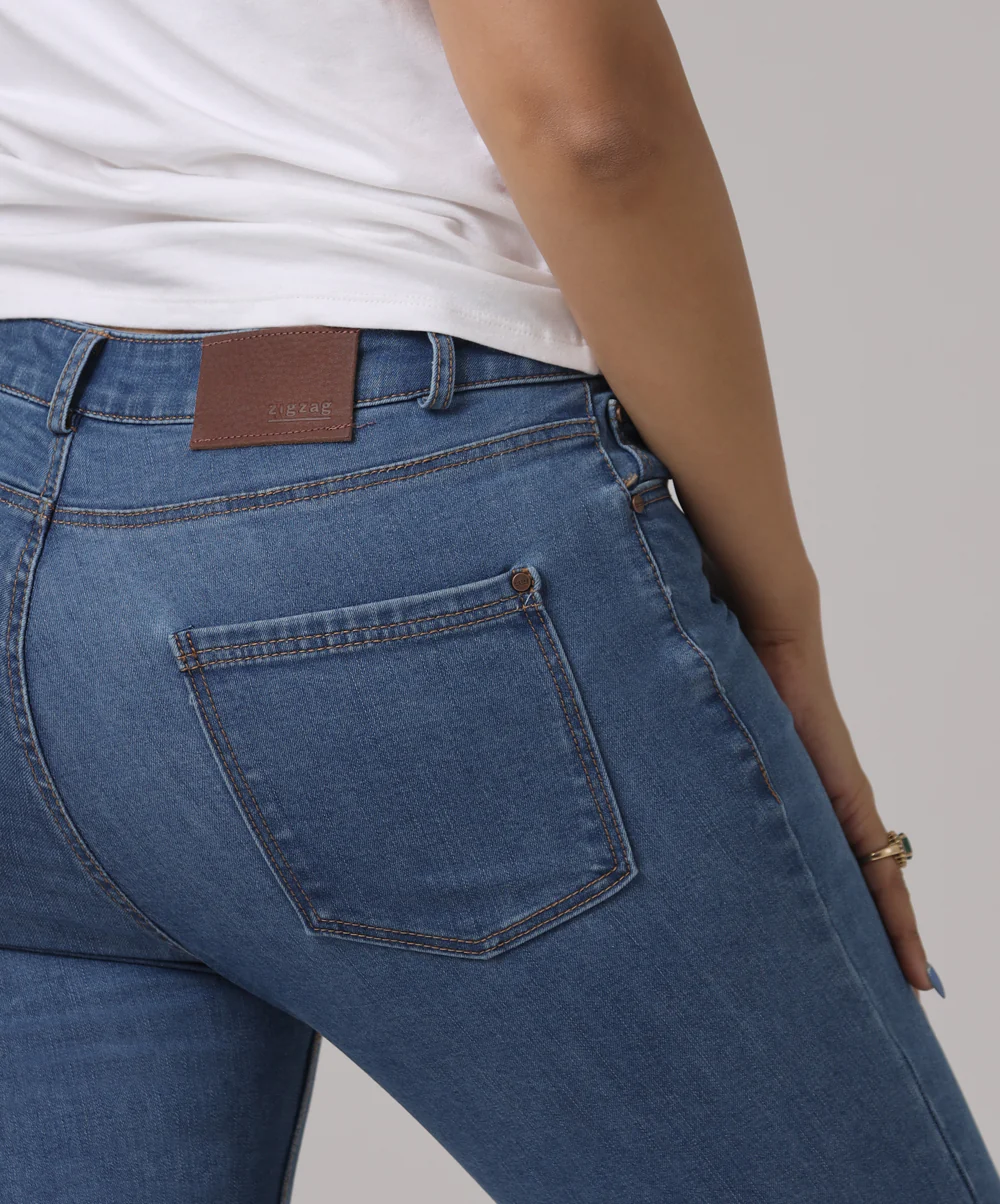 Mid Waist Calf Length Slit Jean - Image 4
