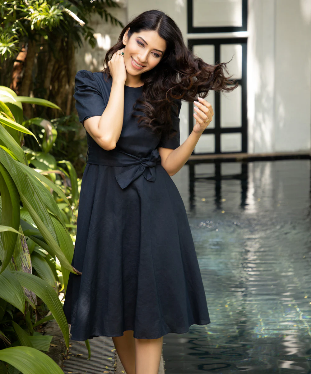 Navy Waist Tie Linen Dress - Image 3
