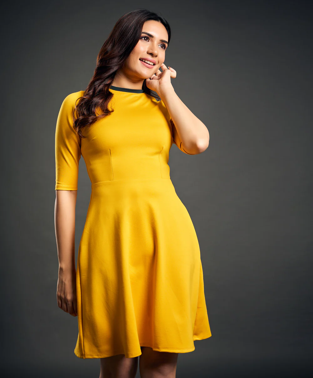 Neck Contrast A-line yellow Dress - Image 3
