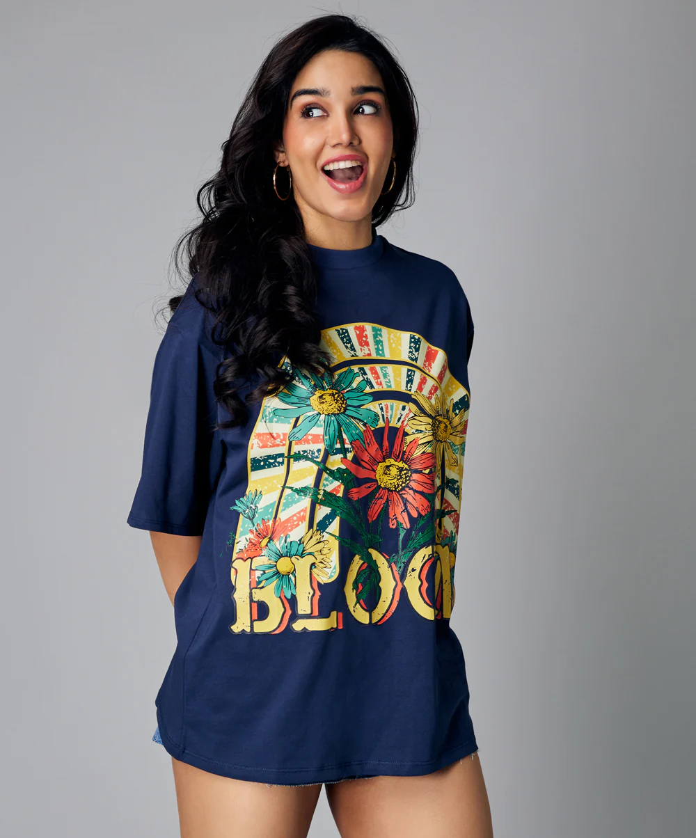Oversize Navy Bloom Tshirt - Image 2
