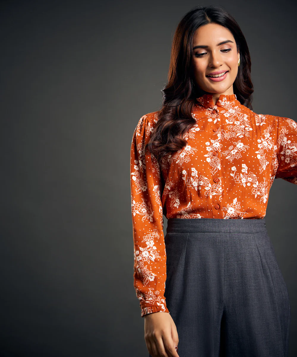 Pintuck Detailed Ditsy Floral Viscose Top - Image 4