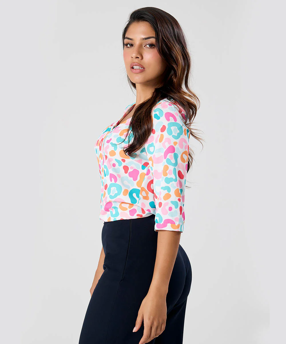 Printed Half Sleeve Vneck Top - Image 4