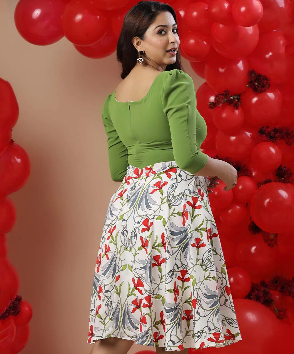 Puffed Gathered Two Tone Midi Dress - Image 2