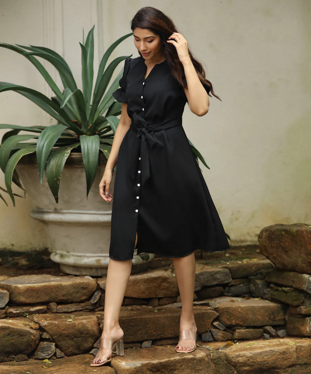 Puffed Sleeve Buttoned Dress