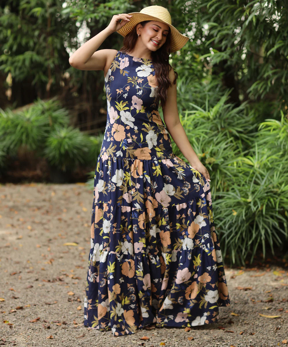 Sleeveless Tiered And Gathered Maxi - Image 2
