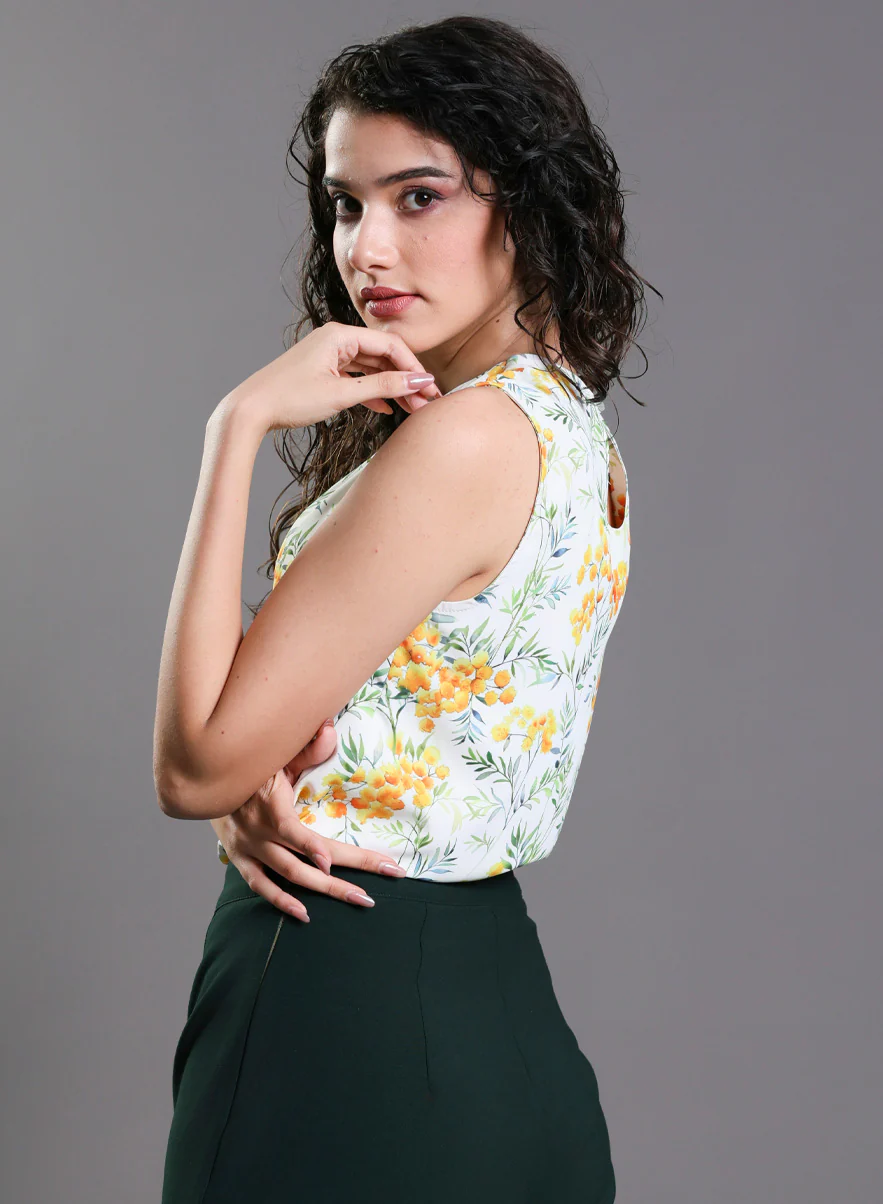 Sleeveless Yellow Floral Printed Top - Image 5