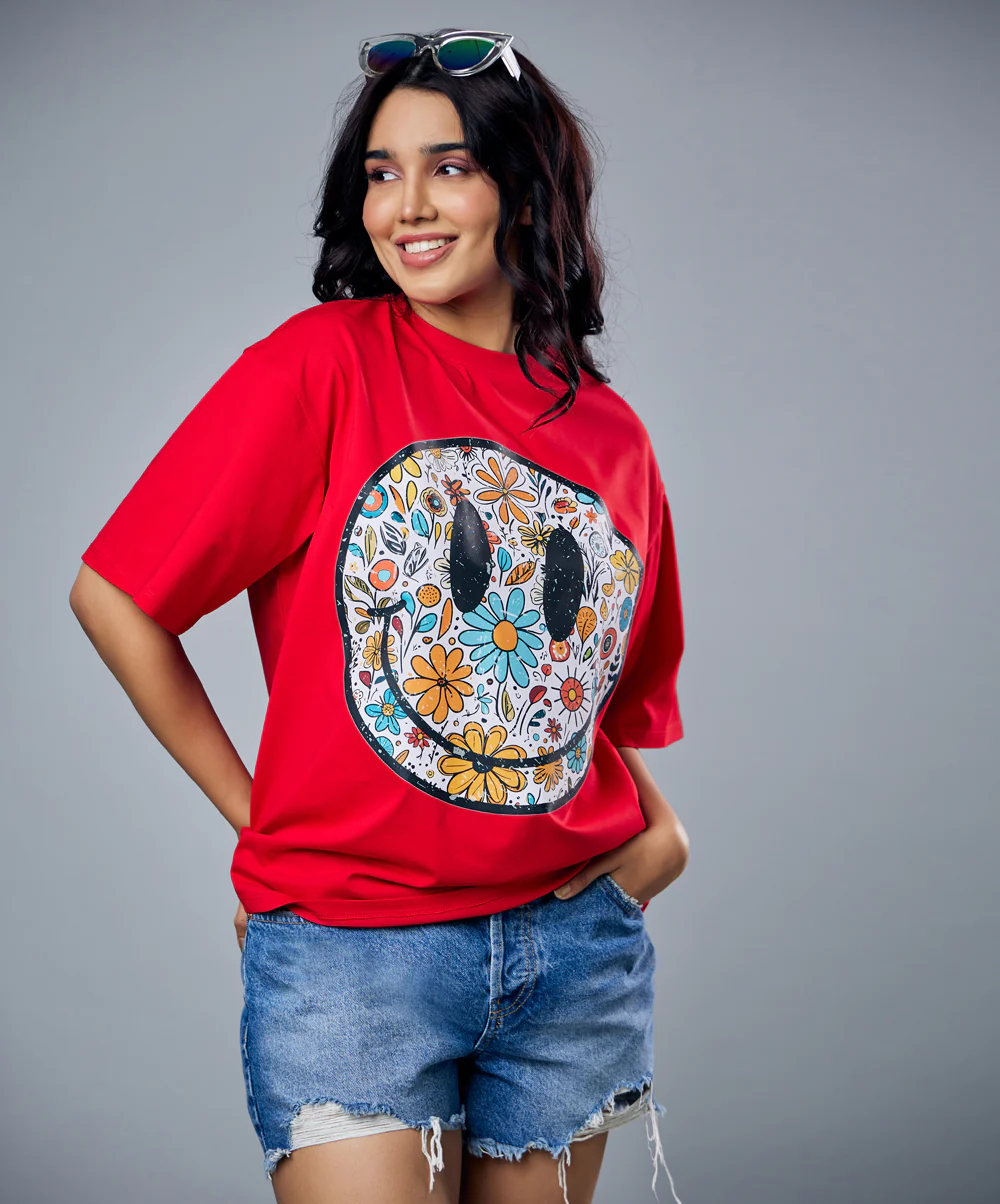 Smiling Doodle Face Oversized Tshirt - Image 4