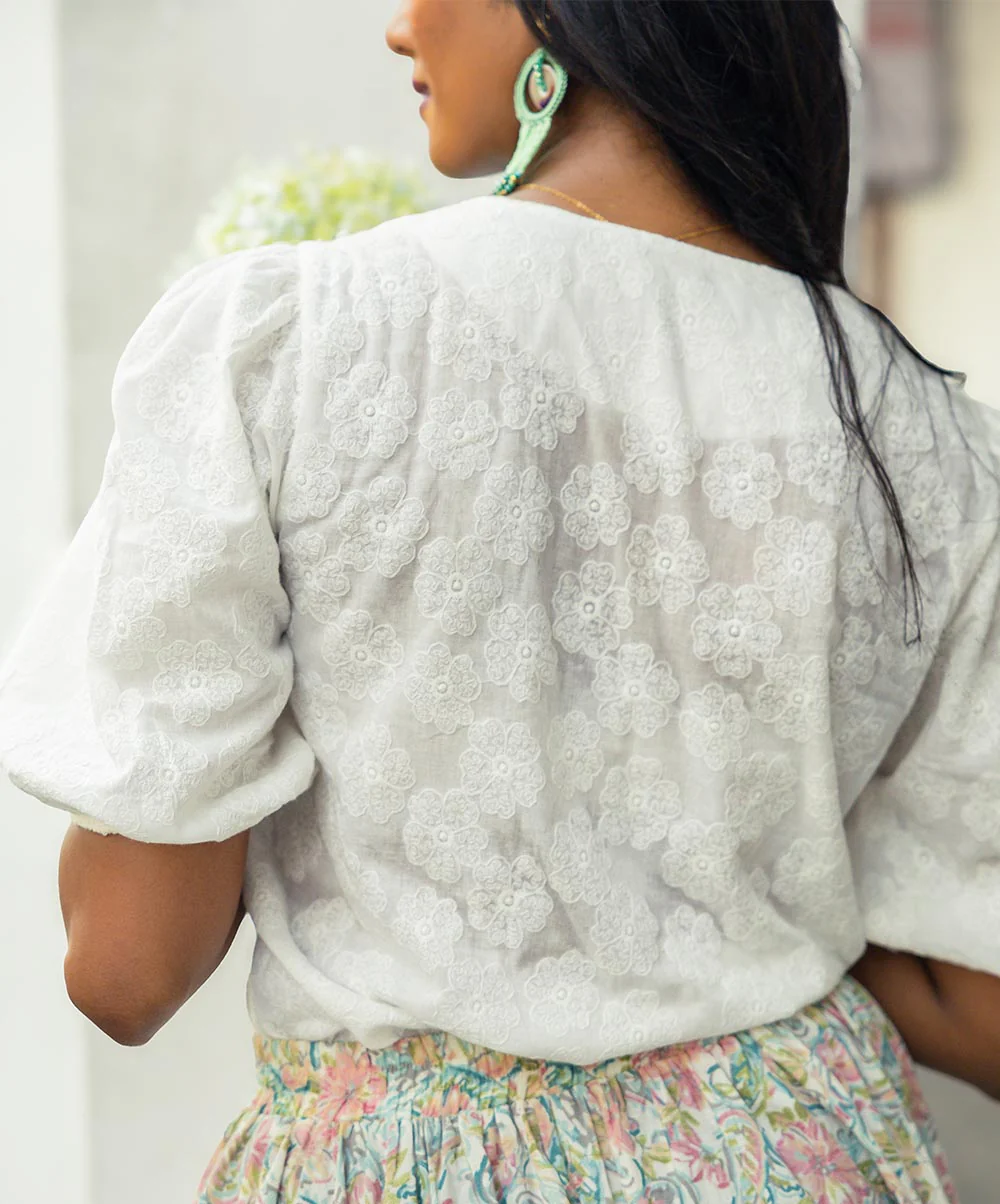 Three Quarter Sleeve Cutlon Top - Image 4