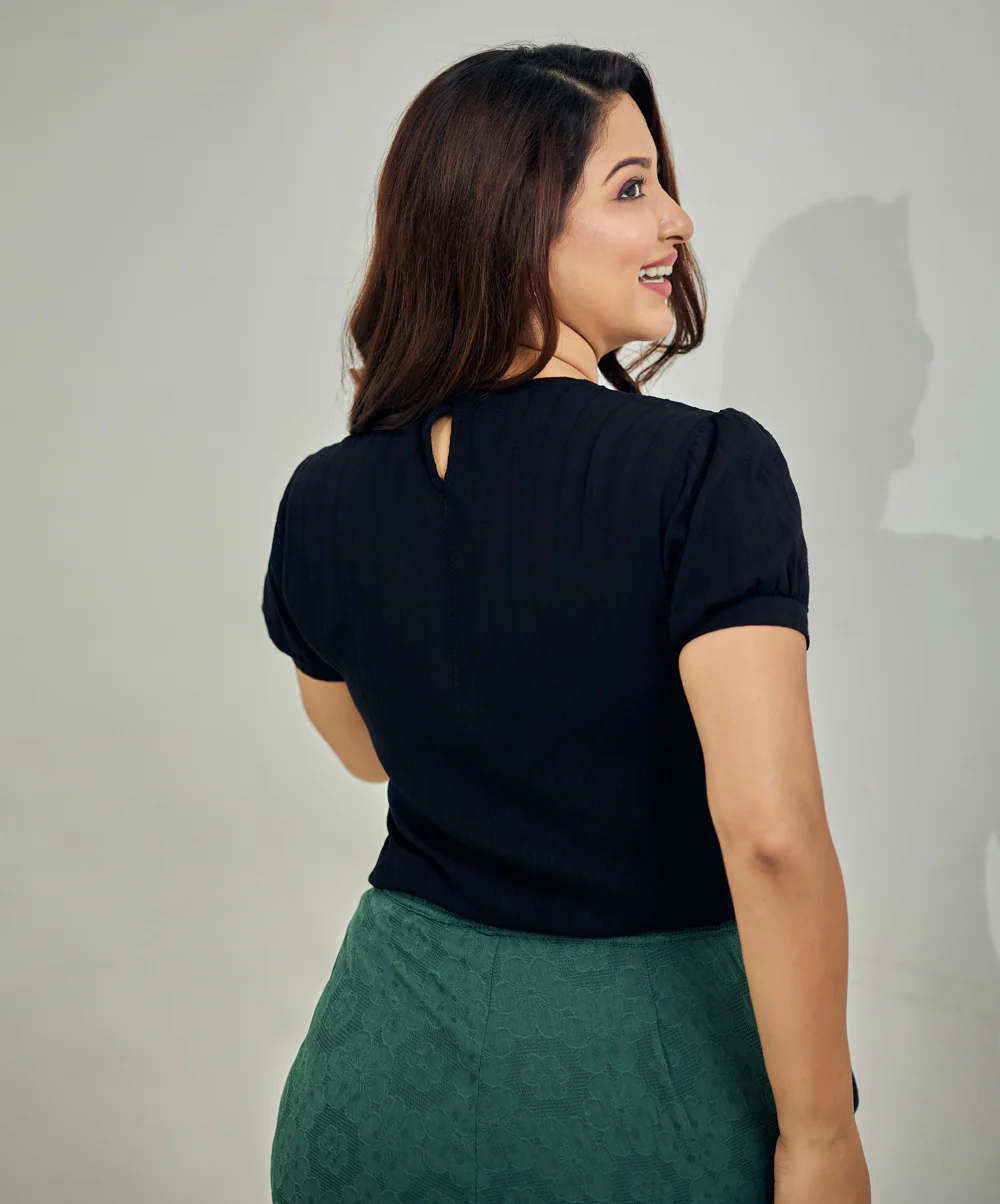 Trim Attached Short Sleeve Black Top - Image 8