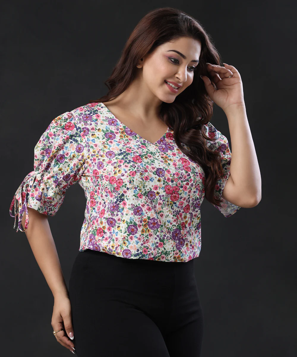 Vneck Printed Sleeve Detailed Top