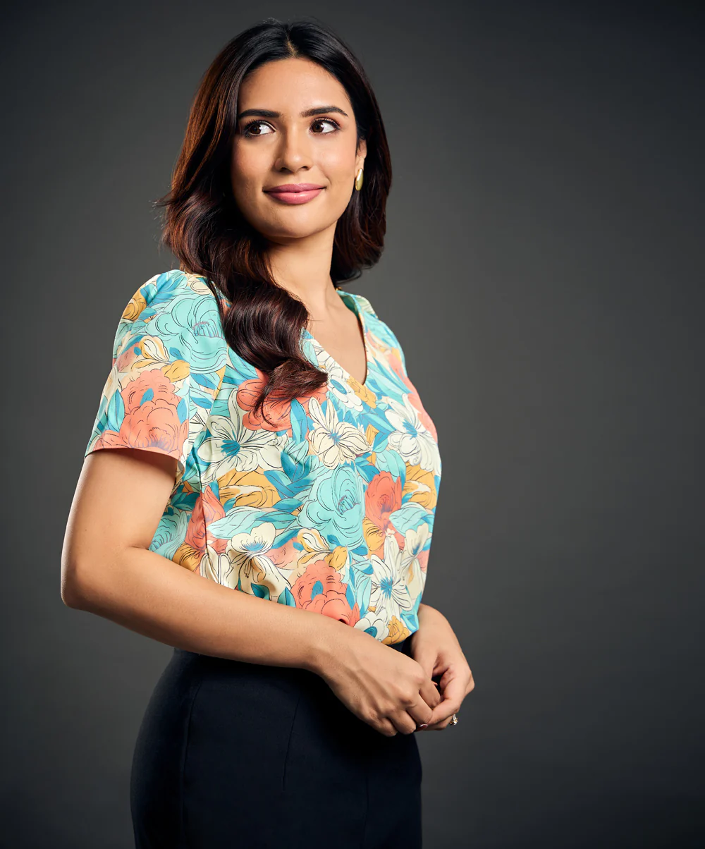 Vneck Shoulder Buttoned Green Top - Image 3