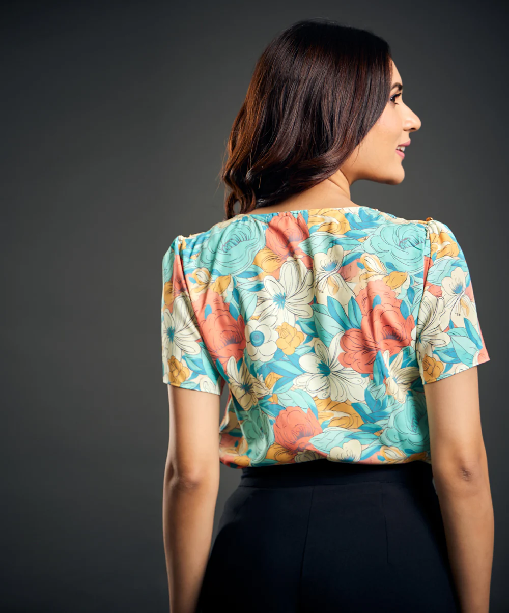 Vneck Shoulder Buttoned Green Top - Image 4