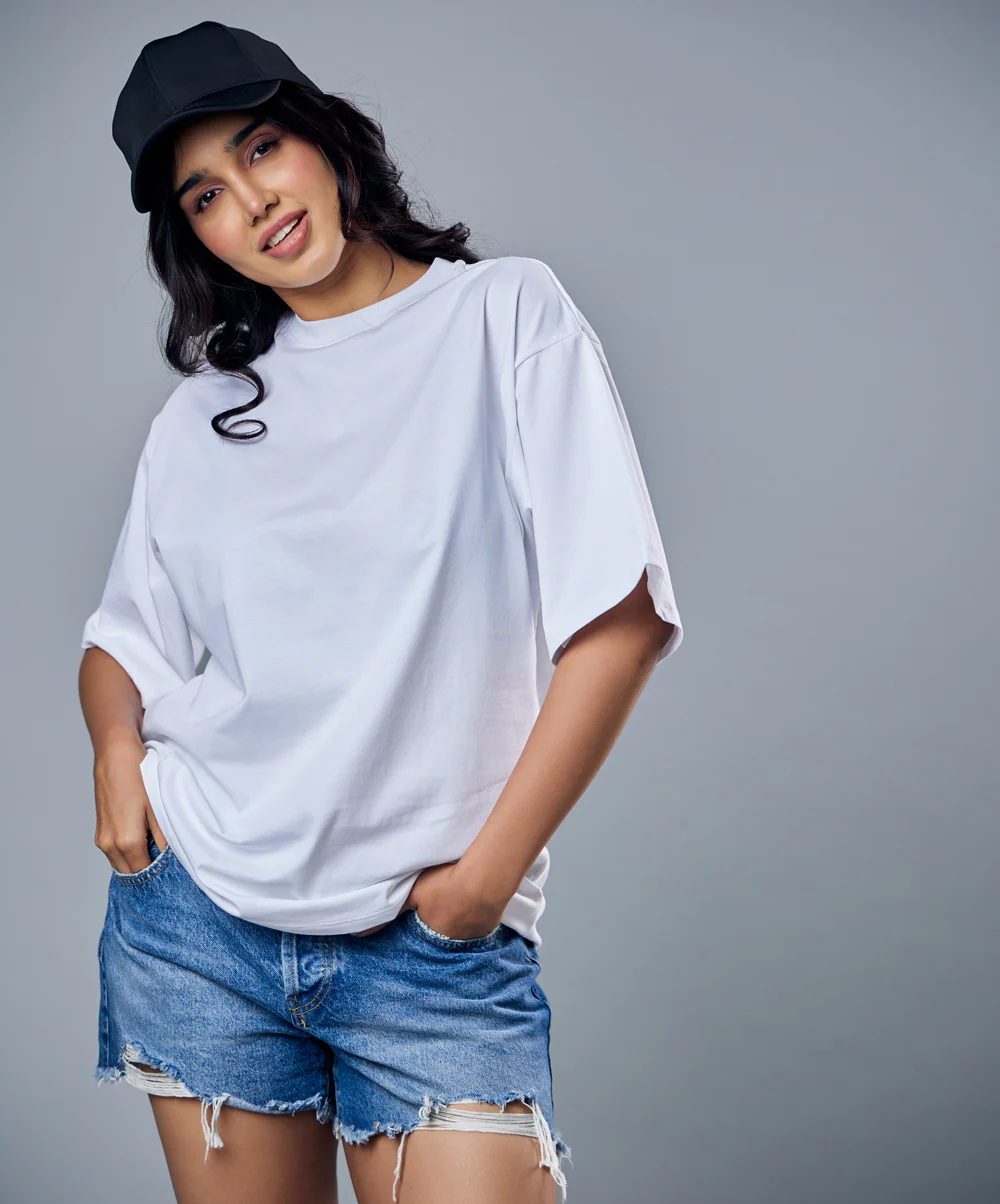 White Oversized Tshirt - Image 4