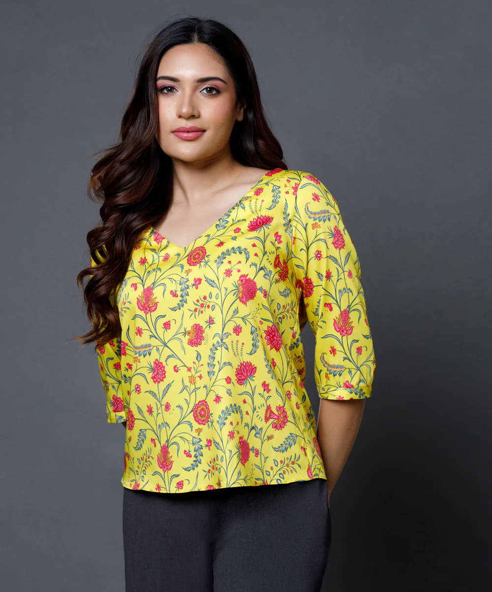 Yellow Printed Half Sleeve Vneck Top - Image 4